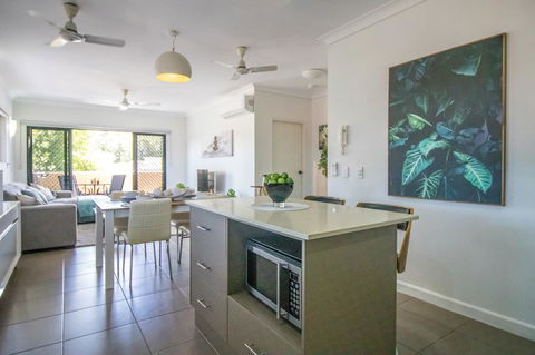 ZEN QUEST - The NOMADS PAD Near Nightcliff Markets & Sunset Foreshore - Great Ocean Road Tourism 24