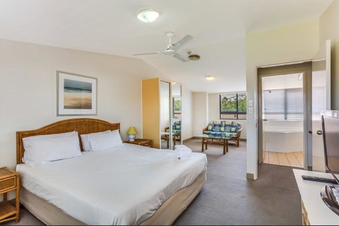 Nelson Bay Breeze - Great Ocean Road Tourism 25