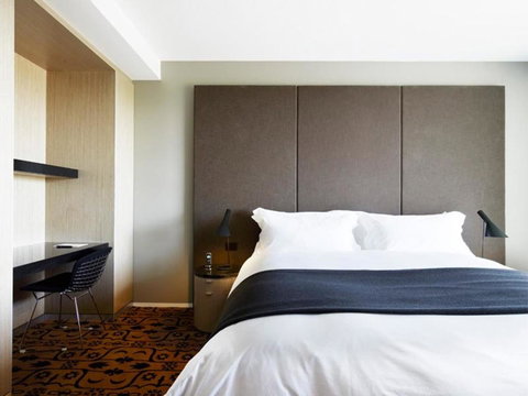 Burbury Hotel - Great Ocean Road Tourism 5