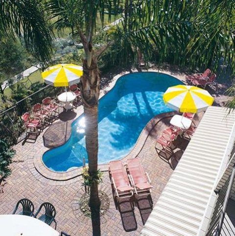 Bombora Resort - Coolangatta - Great Ocean Road Tourism 3