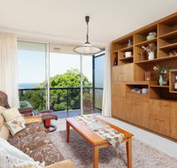 Bondi Apt. for 4 with Panoramic Ocean and Park Views - Great Ocean Road Tourism