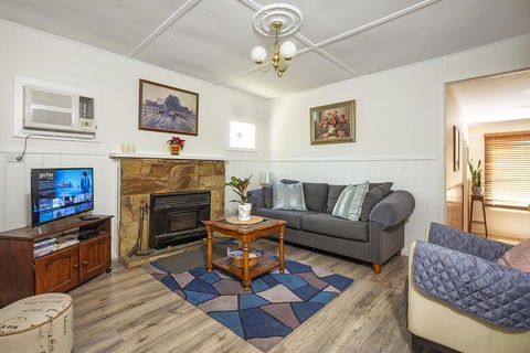 Bonnie Brae Cottage - Great Ocean Road Tourism 1