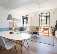 Boutique Sunlit Studio with Designer Furnishings - Great Ocean Road Tourism