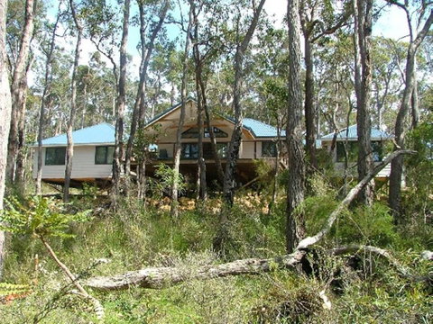 Braidwood Escape - Great Ocean Road Tourism 0