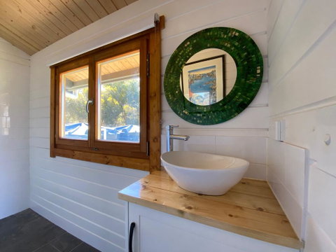 Bretts Rest - Great Ocean Road Tourism 1