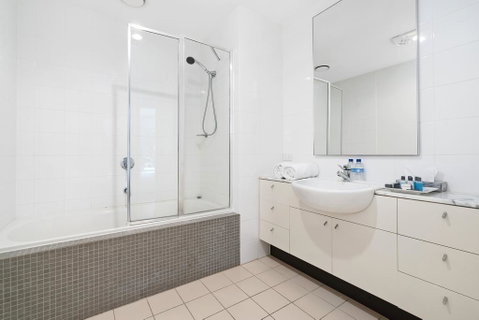Brighton Bay Apartments - Great Ocean Road Tourism 1