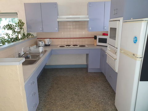 Busselton Holiday Units - Great Ocean Road Tourism 3