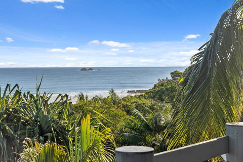 Byron Bay Treehouse On Lighthouse Road - Great Ocean Road Tourism 0