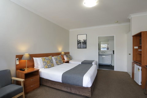 Cadman Motor Inn And Apartments - Great Ocean Road Tourism 1