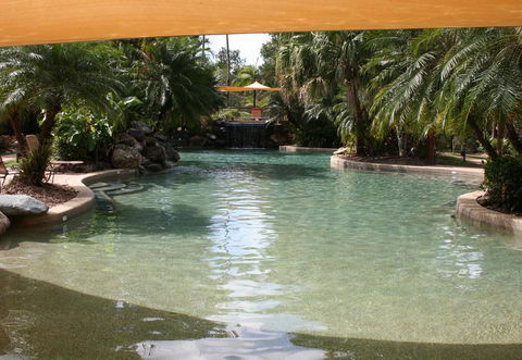 Cairns Golf Course Apartment - Great Ocean Road Tourism 0