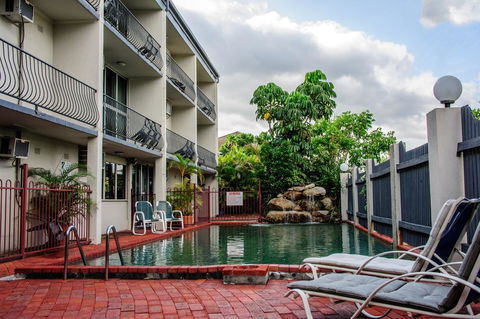 Cairns Holiday Lodge - Great Ocean Road Tourism 2