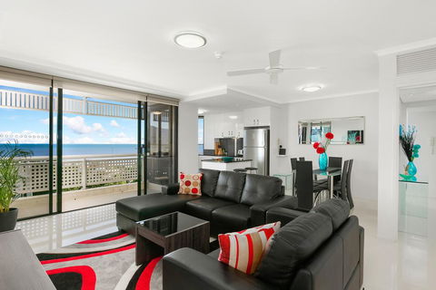 Cairns Luxury Waterfront Apartment - Great Ocean Road Tourism 0