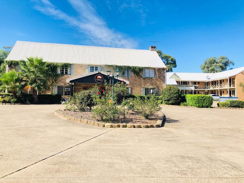 Campbelltown Colonial Motor Inn - Great Ocean Road Tourism 0