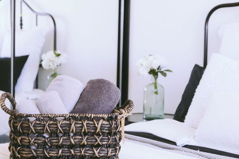 Capitol Executive Apartment On London Circuit - Great Ocean Road Tourism 1