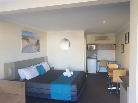 Caravilla Motor Inn - Great Ocean Road Tourism 2