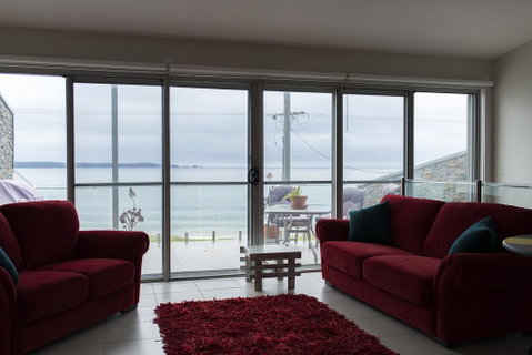 Casey's Beach Retreat - Great Ocean Road Tourism 1