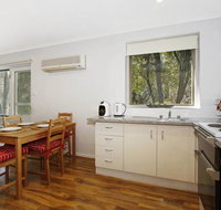 Cedar 6 - fully renovated apartment - Great Ocean Road Tourism