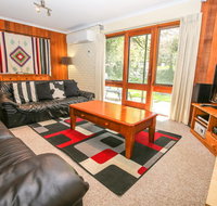 Cedar Holiday Units - Apartment 1 - Great Ocean Road Tourism