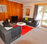 Cedar Holiday Units - Apartment 4 - Great Ocean Road Tourism