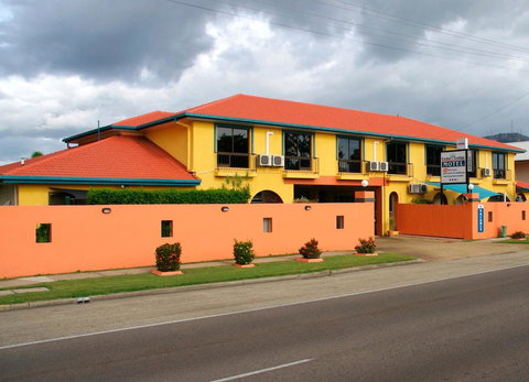 Cedar Lodge Motel - Great Ocean Road Tourism 1