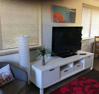 Central Gold Coast 3 Double Bedroom Apartment - Great Ocean Road Tourism