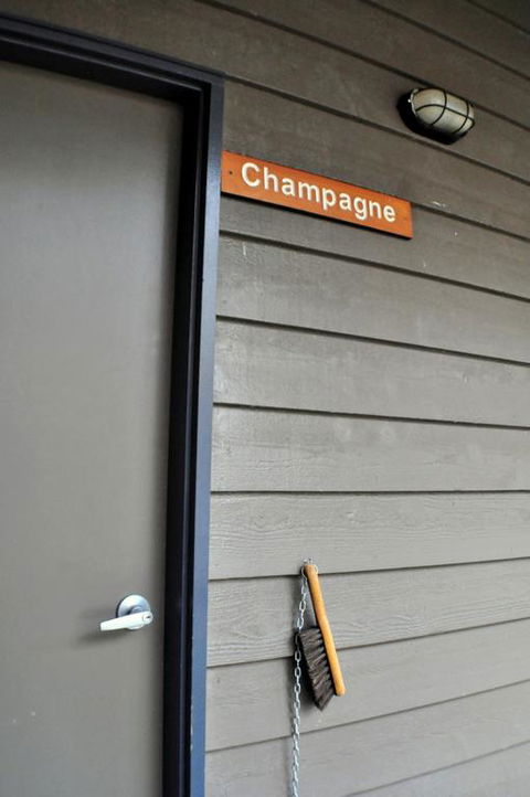 Champagne - Great Ocean Road Tourism 3