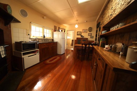 Cherry Plum Cottages - Great Ocean Road Tourism 1