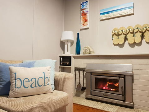 CHILL-OUT BEACH HOUSE @ FORSTER - Great Ocean Road Tourism 3