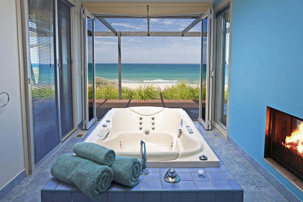 Great Ocean Road Tourism