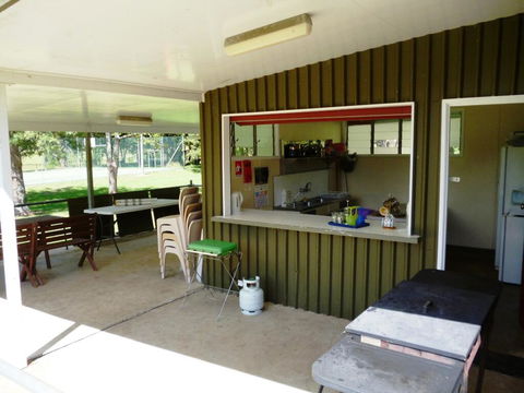 Christmas Creek CafÃ© & Cabins - Great Ocean Road Tourism 1