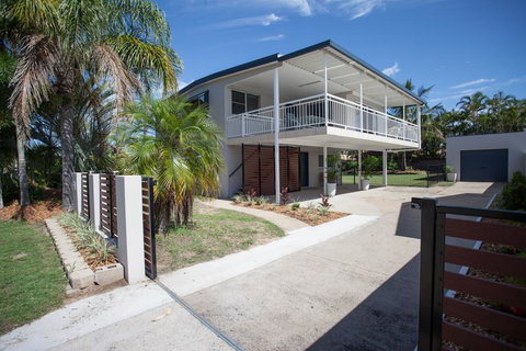 City Beach Holiday House - Great Ocean Road Tourism 0