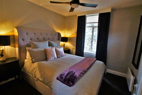 City Life Apartment-full Kitchen & Separate Bedroom - Great Ocean Road Tourism 3