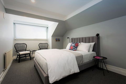 Closeburn House - Great Ocean Road Tourism 1