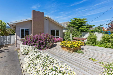 CLOUD NINE - ROSEBUD - Great Ocean Road Tourism 0