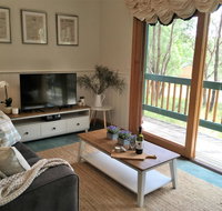 Cockatoo Cottages - Great Ocean Road Tourism