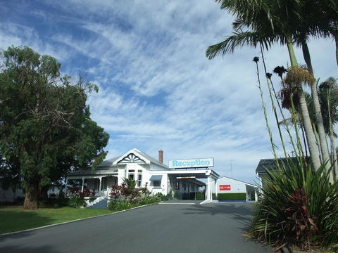 Colonial Court Motor Inn - Great Ocean Road Tourism 0