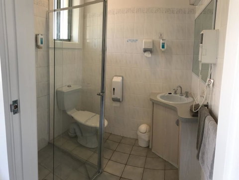Comfort Inn The Lakes - Great Ocean Road Tourism 1
