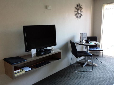 Comfort Inn Towradgi Beach - Great Ocean Road Tourism 0