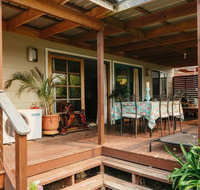 Comfortable Outdoor Entertaining Lake Walks - Great Ocean Road Tourism