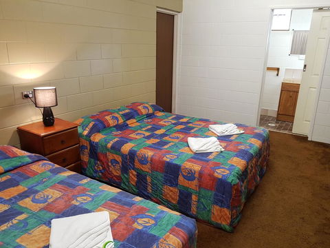 Commercial Hotel - Great Ocean Road Tourism 0