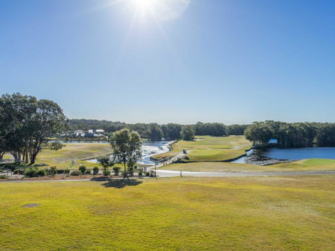 Condo 108 @ Horizons Resort & Golf, Stunning Course + Lake Views - Great Ocean Road Tourism 3