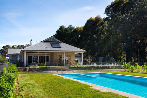 Cooinda - Great Ocean Road Tourism 0