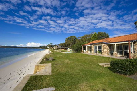 Cook St 4 - Salamander Bay - Great Ocean Road Tourism 0