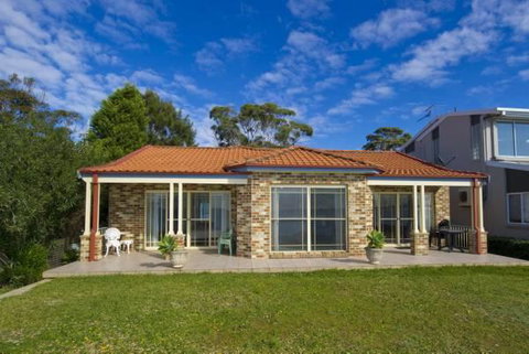 Cook St 4 - Salamander Bay - Great Ocean Road Tourism 1