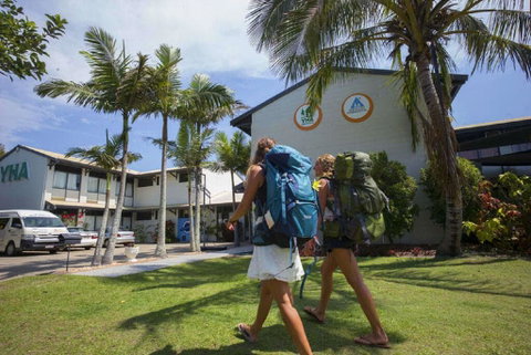 Coolangatta YHA Backpackers - Great Ocean Road Tourism 1