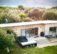 Coopers Ocean Cabin and Jacuzzi