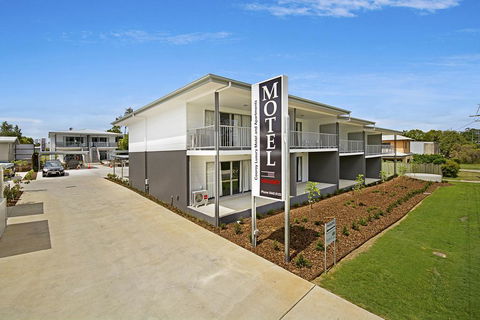 Cooroy Luxury Motel Apartments - Great Ocean Road Tourism 3