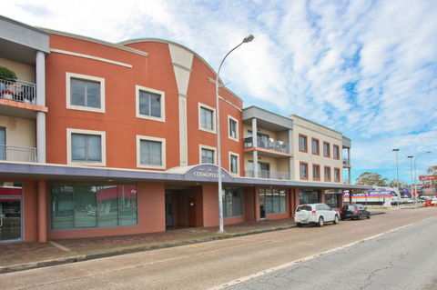 Cosmopolitan Apartments - Great Ocean Road Tourism 0