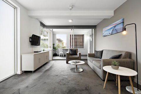 Cosmopolitan Hotel Melbourne - Great Ocean Road Tourism 2