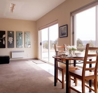 Couples Retreat with Mountain View Near Hobart - Great Ocean Road Tourism